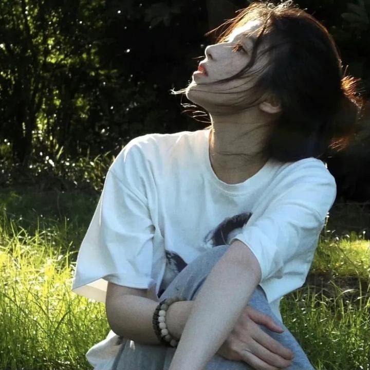 黑色五叶草